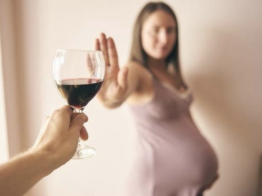 Какой алкоголь можно пить беременным